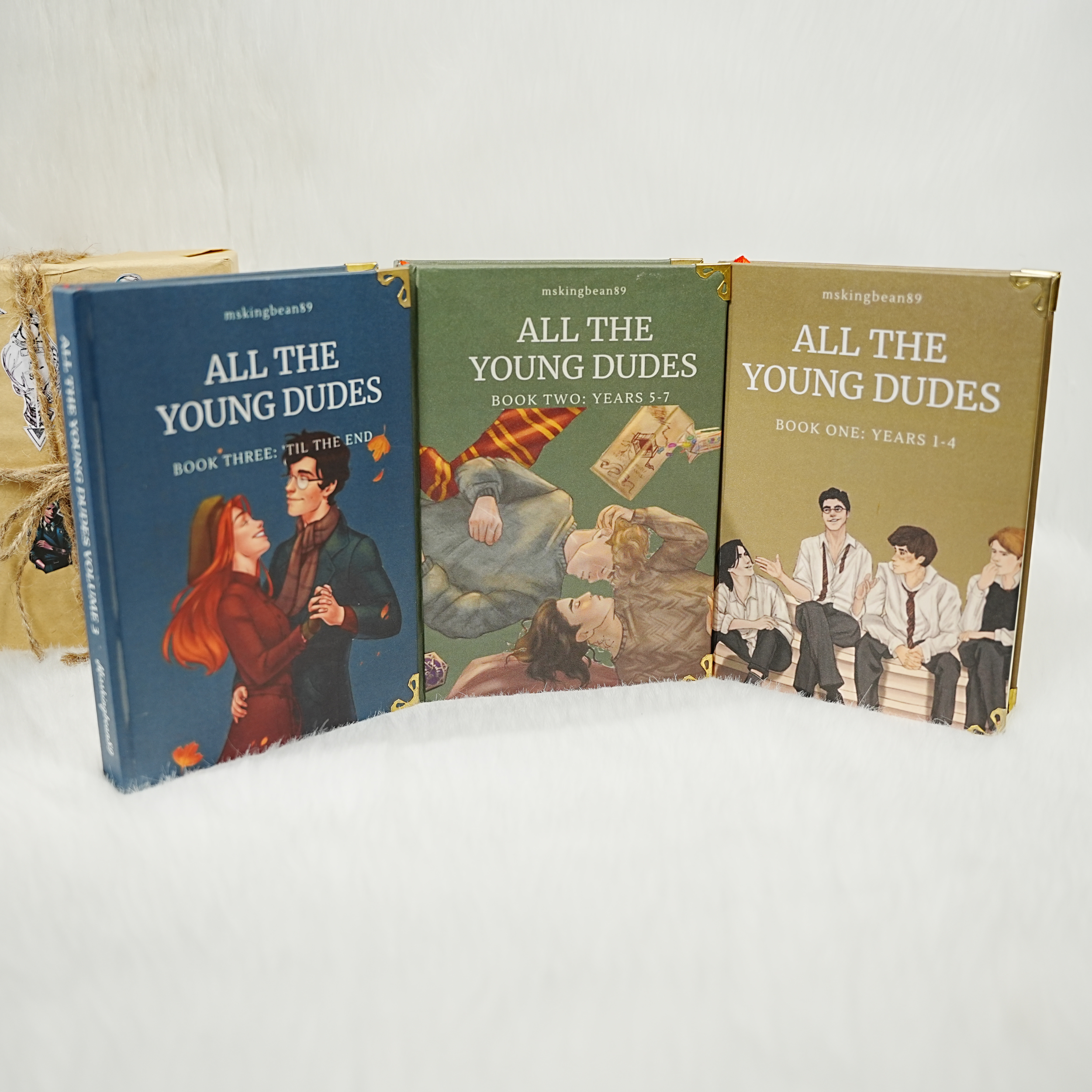 All The Young Dudes by MsKingBean89 – 3-Volume Deluxe Hardcover Set | A Beloved AO3 Fanfiction Collector’s Edition